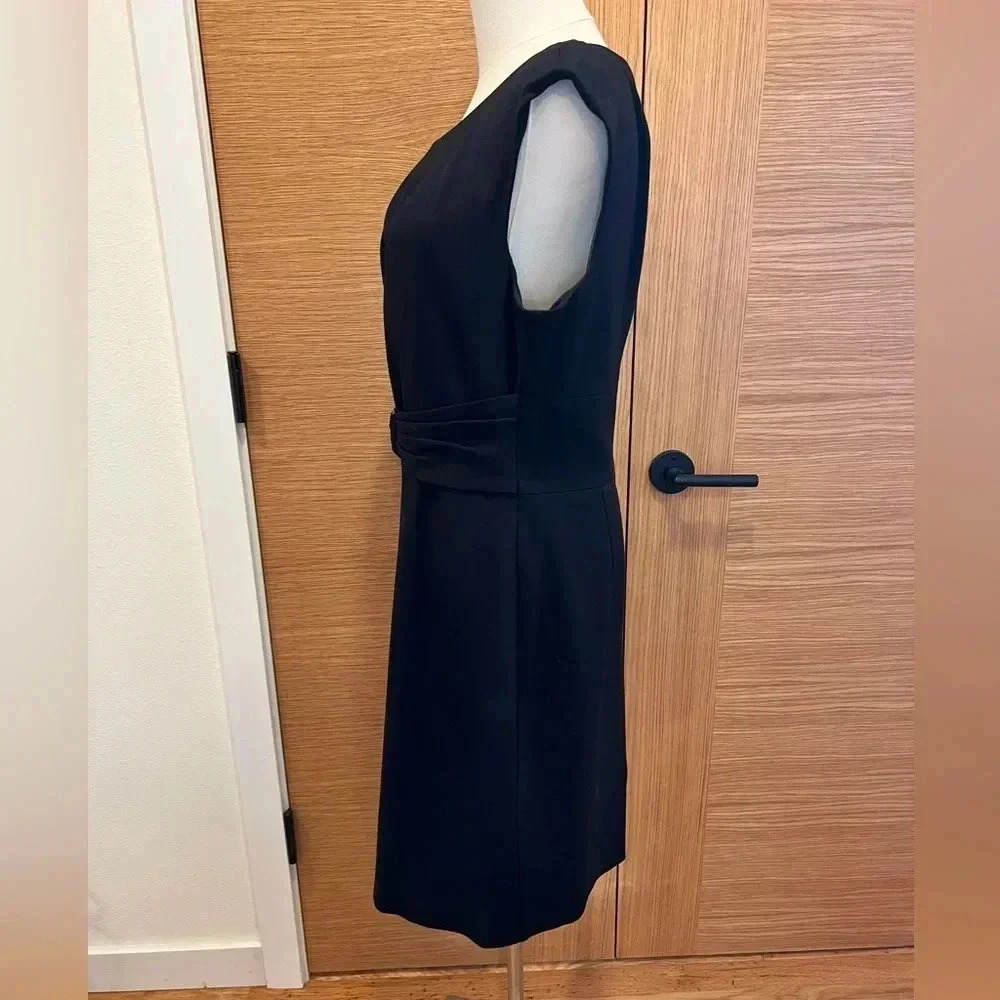 TRINA TURK | Chelsea Rose Belt Sheath Dress Sleeveless Black Size 10 - Picture 4 of 8